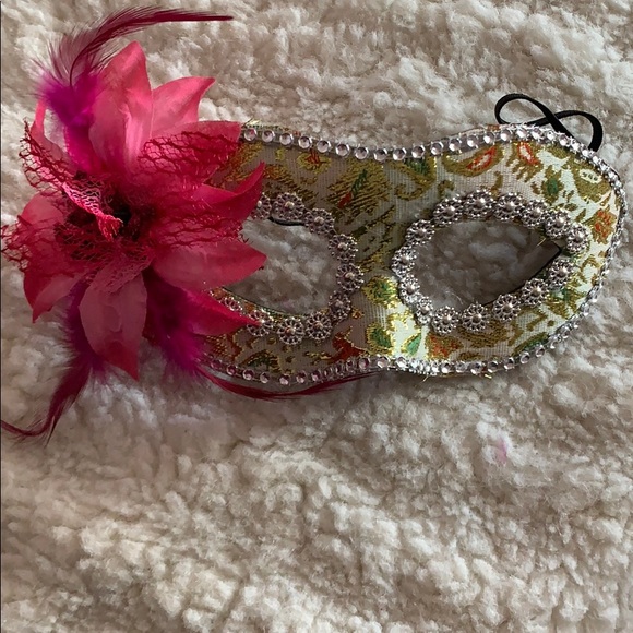 X2 Masquerades Day of the Dead Costume 🎭 Mardi Gras eye masks plus bonus - Picture 10 of 14